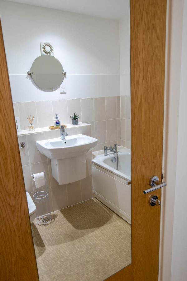 The Chaucer - Modern 3 Bed Home With Parking Close To City Centre Canterbury Buitenkant foto